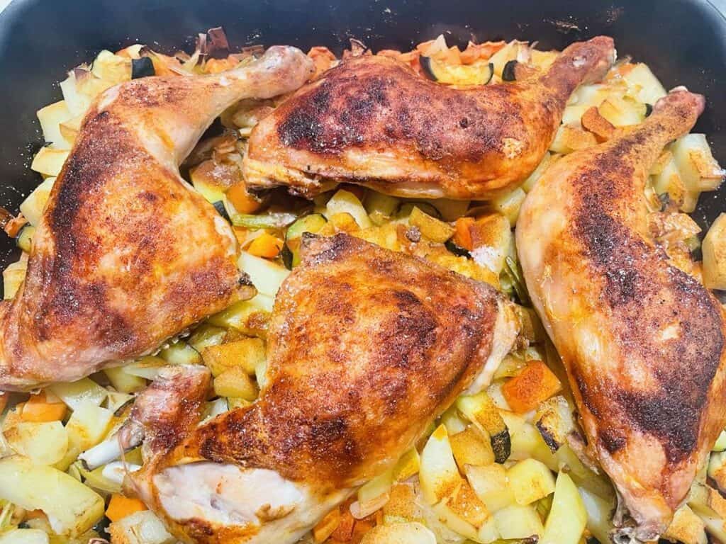 Kyllingelår på kartoffelbund